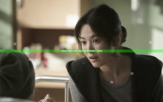 大香伊蕉在人线国产AV老女人的魅力与生活揭秘带你领略不一样的风情